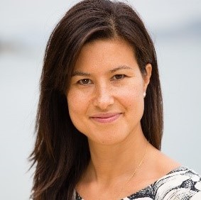 Speaker Pia